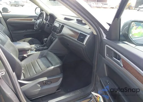 2018 Volkswagen Atlas 3.6L V6 Sel Premium from USA, damaged, VIN 1V2NR2CA1JC536692